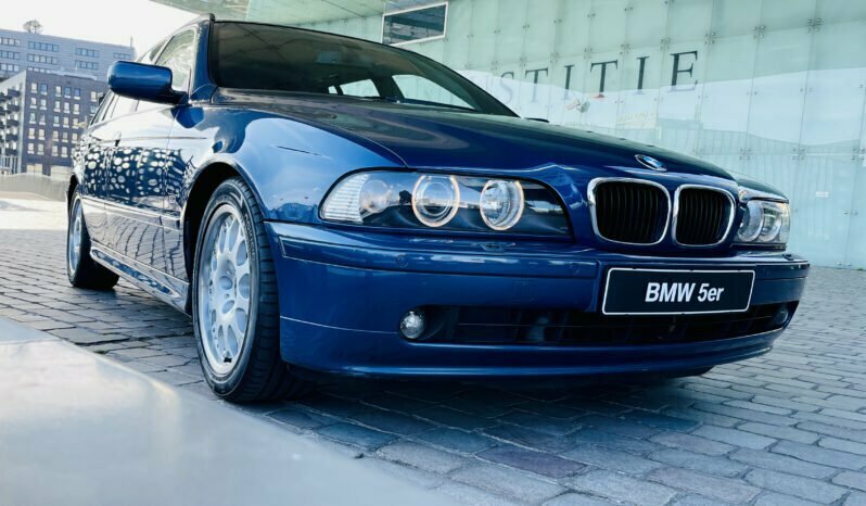 BMW 525 i | Automaat | Trekhaak | Youngtimer full